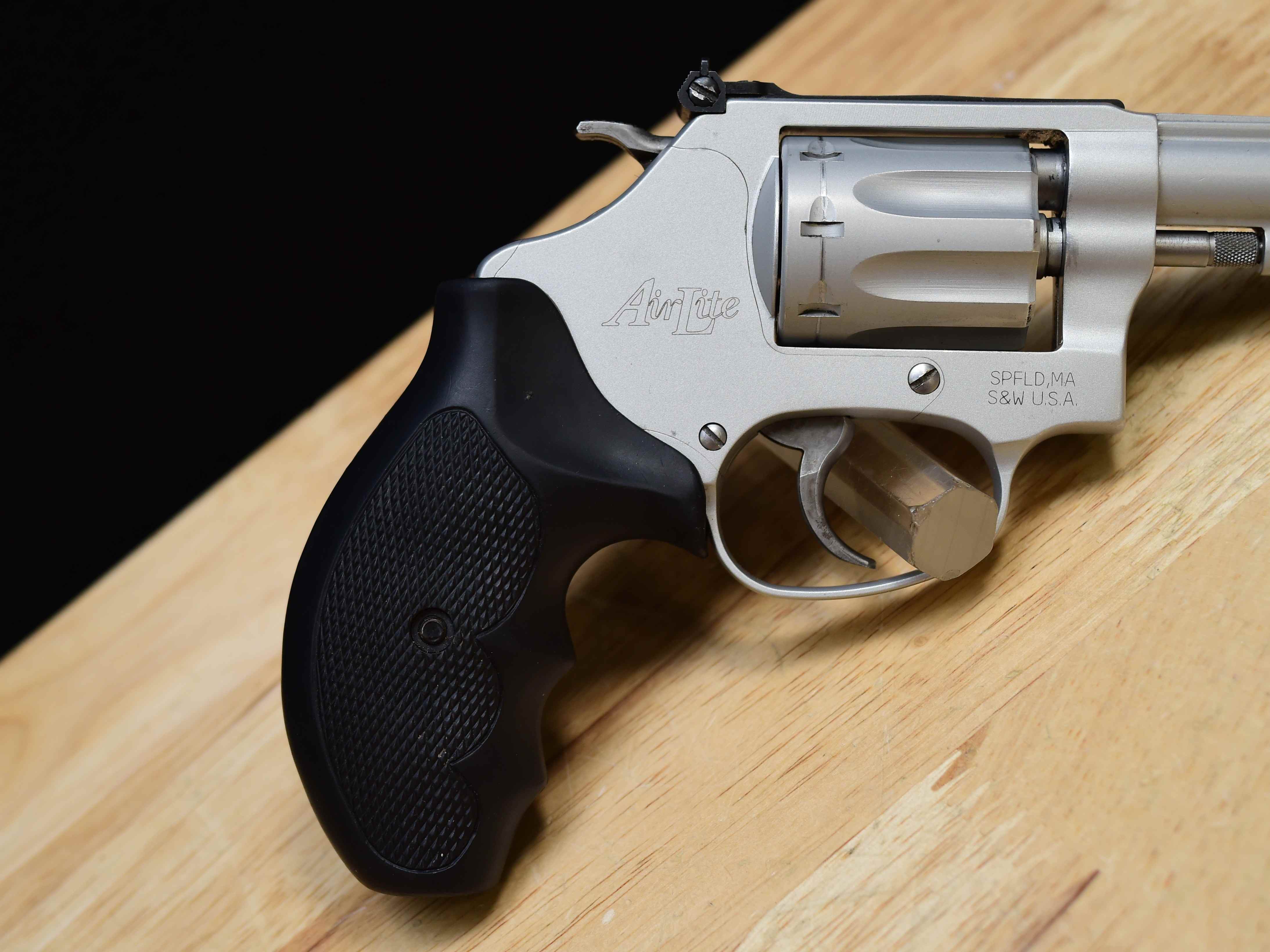 Smith & Wesson Model 317-3 AirLite - .22 LR - S&W 317 - C-img-11