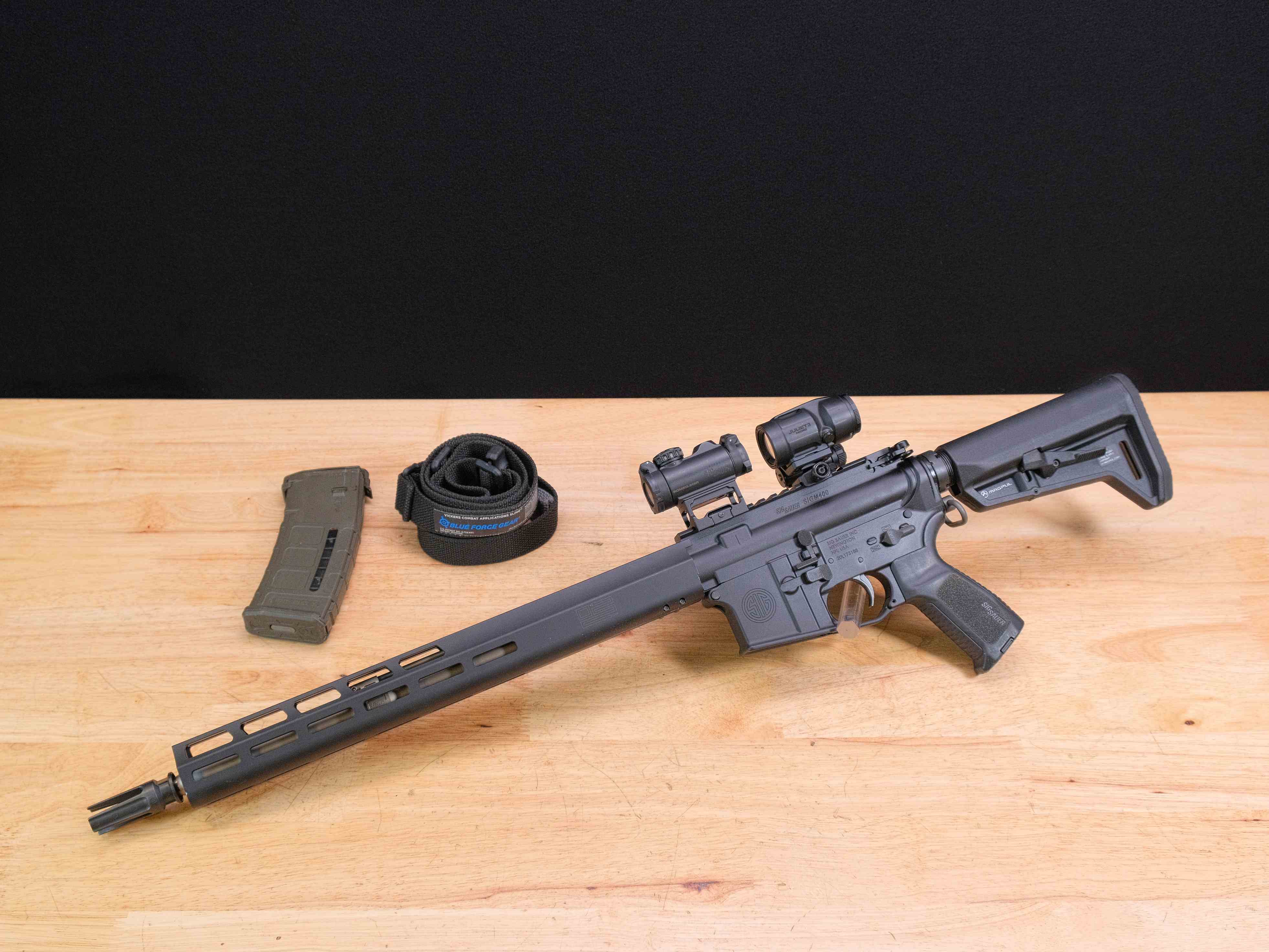 Sig Sauer M400 Tread AR15 - 5.56 NATO - w/ Romeo Red Dot & Magnifier - C-img-1