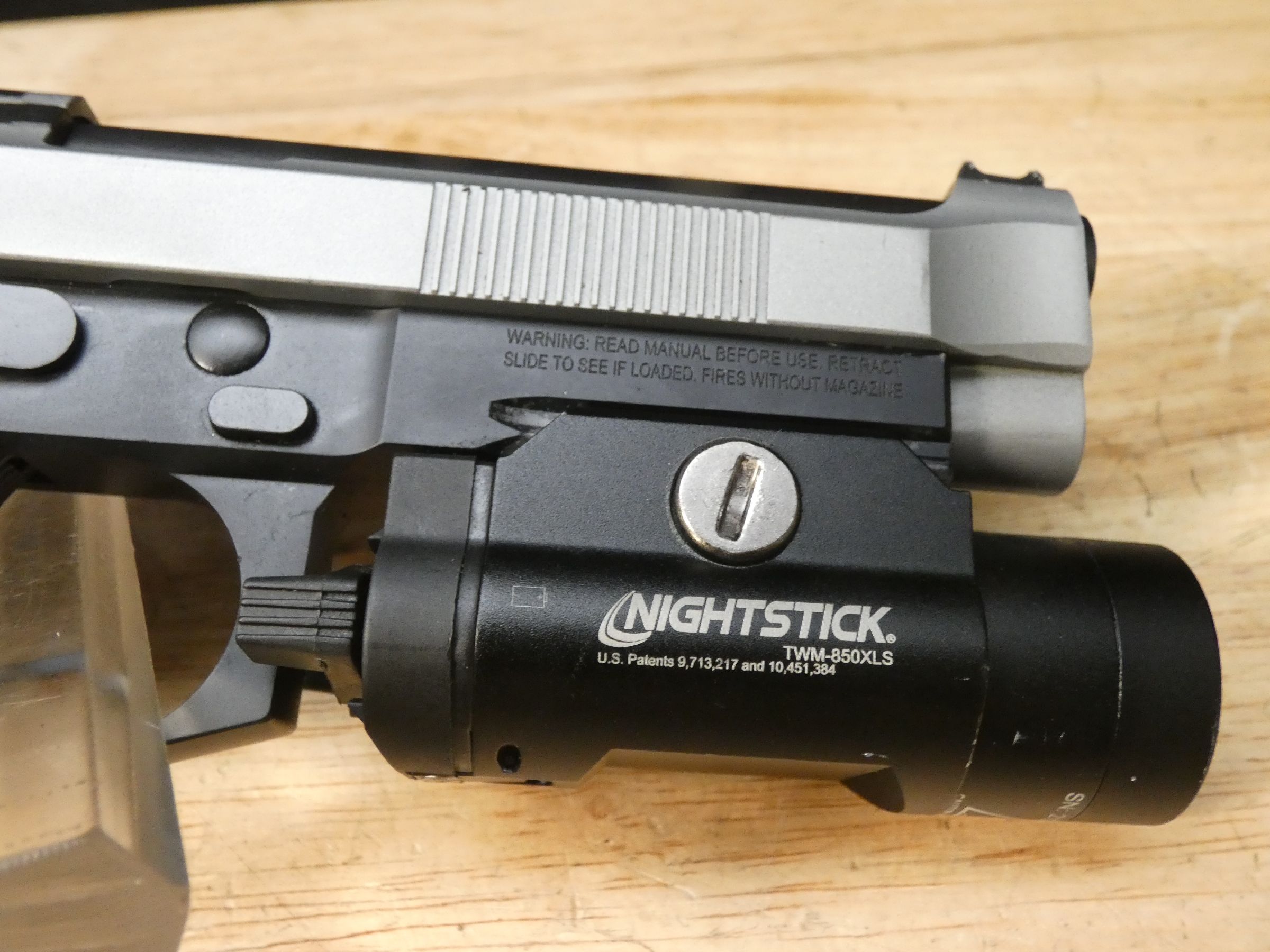 Beretta 92XI SAO - 9mm - MFG 2023 - w/ Mag & Weapon Light - 92 XI - M9-img-13