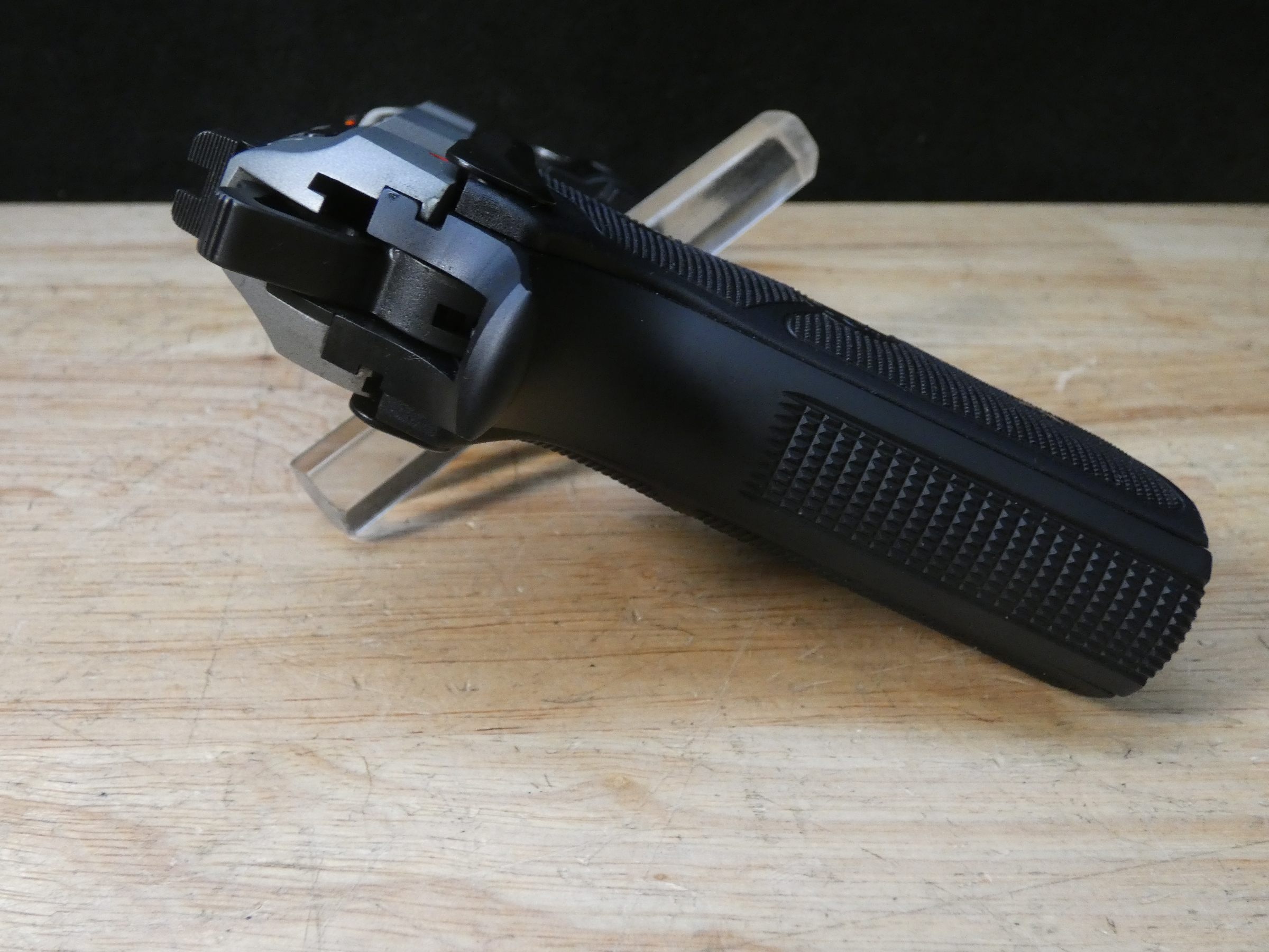 Beretta 92XI SAO - 9mm - MFG 2023 - w/ Mag & Weapon Light - 92 XI - M9-img-14