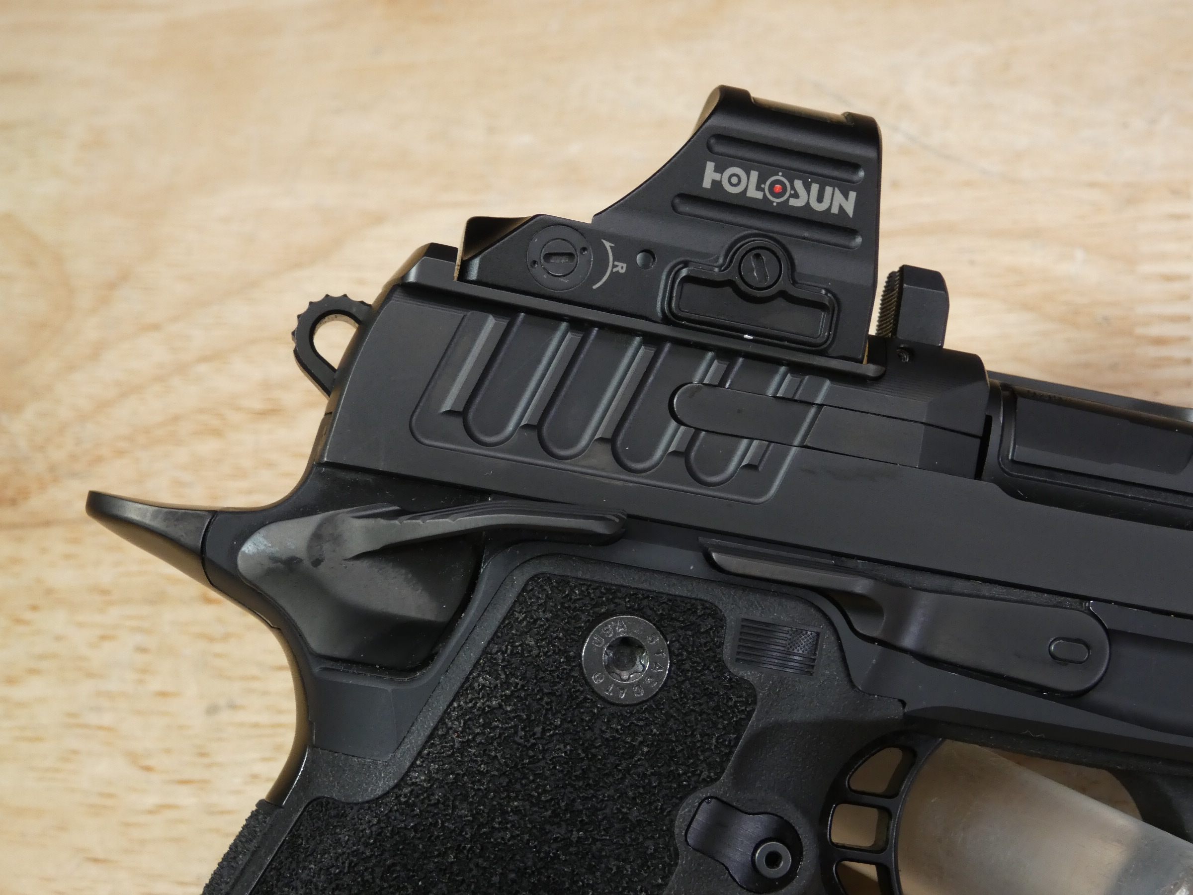 Staccato HD C4X 2011 - 9mm - DLC Compensated - Holosun HS507C + Mags - C -img-9