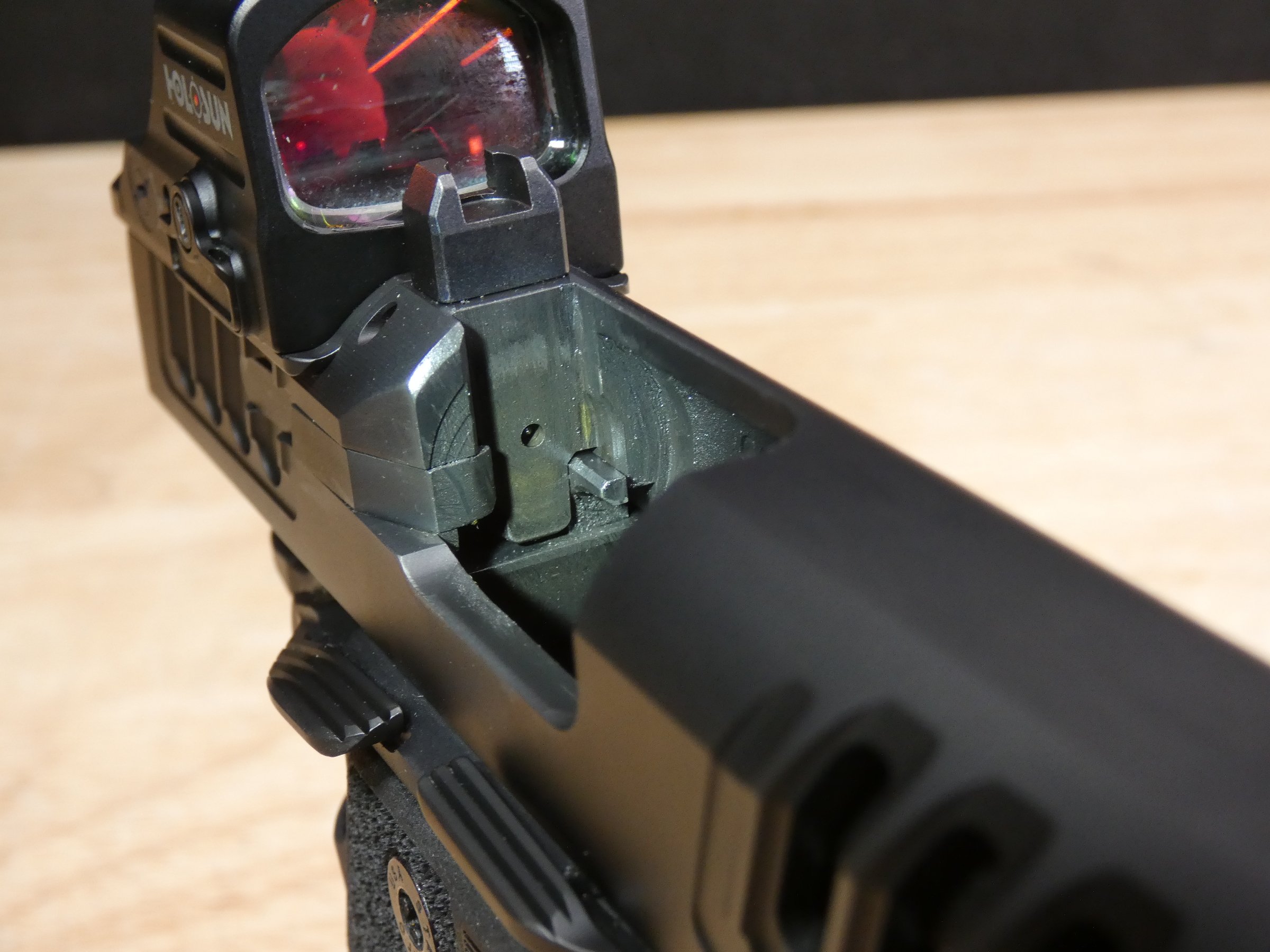 Staccato HD C4X 2011 - 9mm - DLC Compensated - Holosun HS507C + Mags - C -img-22