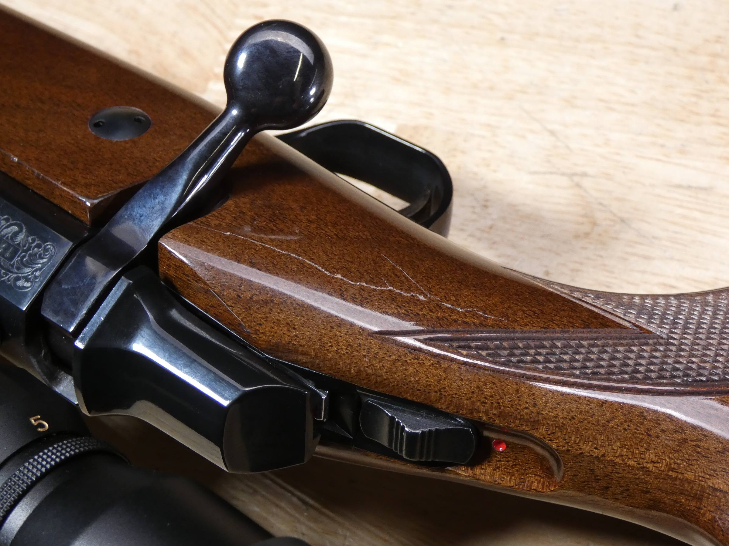 Browning A-Bolt Medallion - .375 H&H Magnum - MFG 1999 - w/ Riflescope - C-img-56