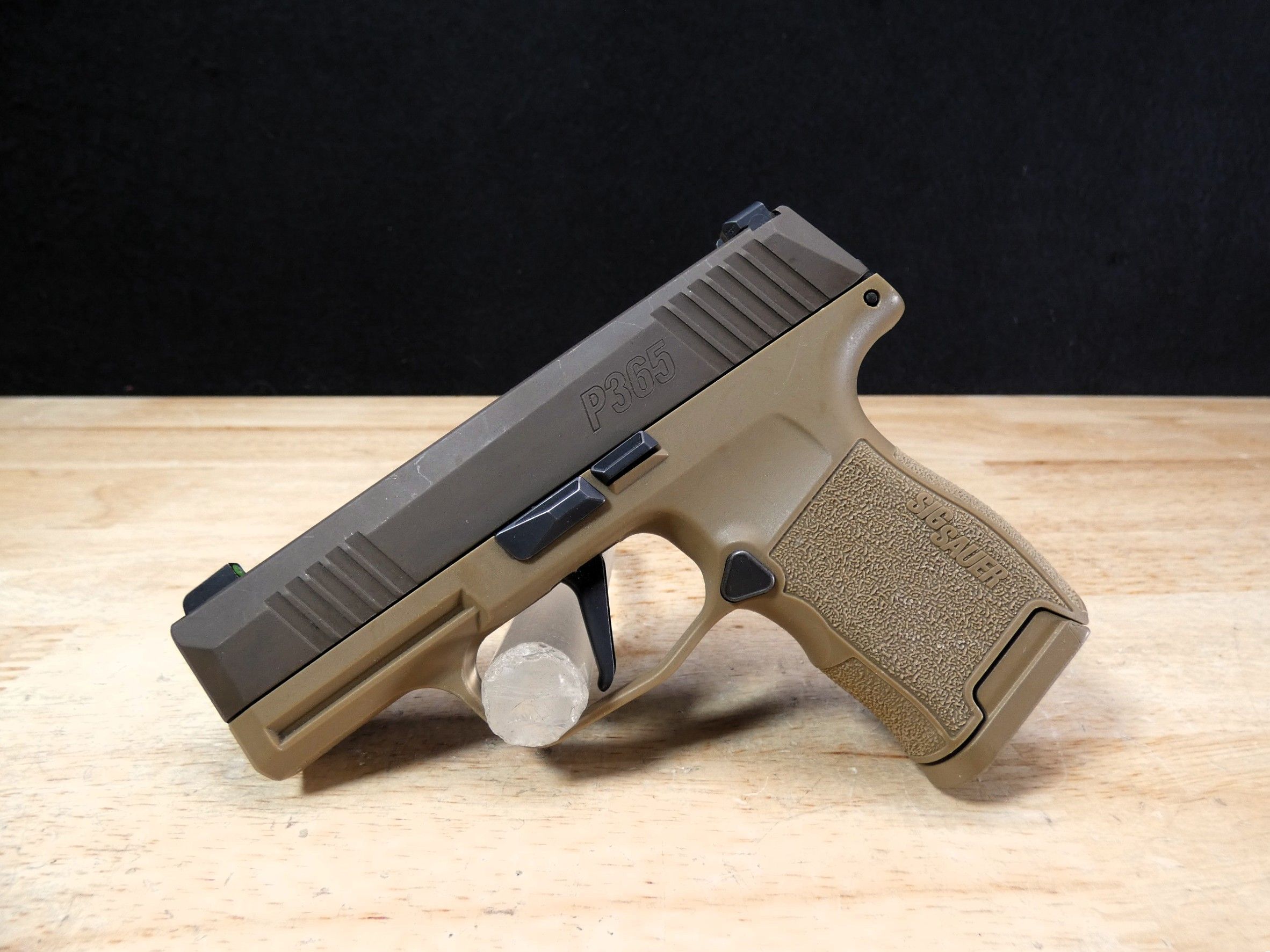 Sig Sauer P365 FDE - 9mm - Coyote - w/ Hard Case & Extras! - C-img-2