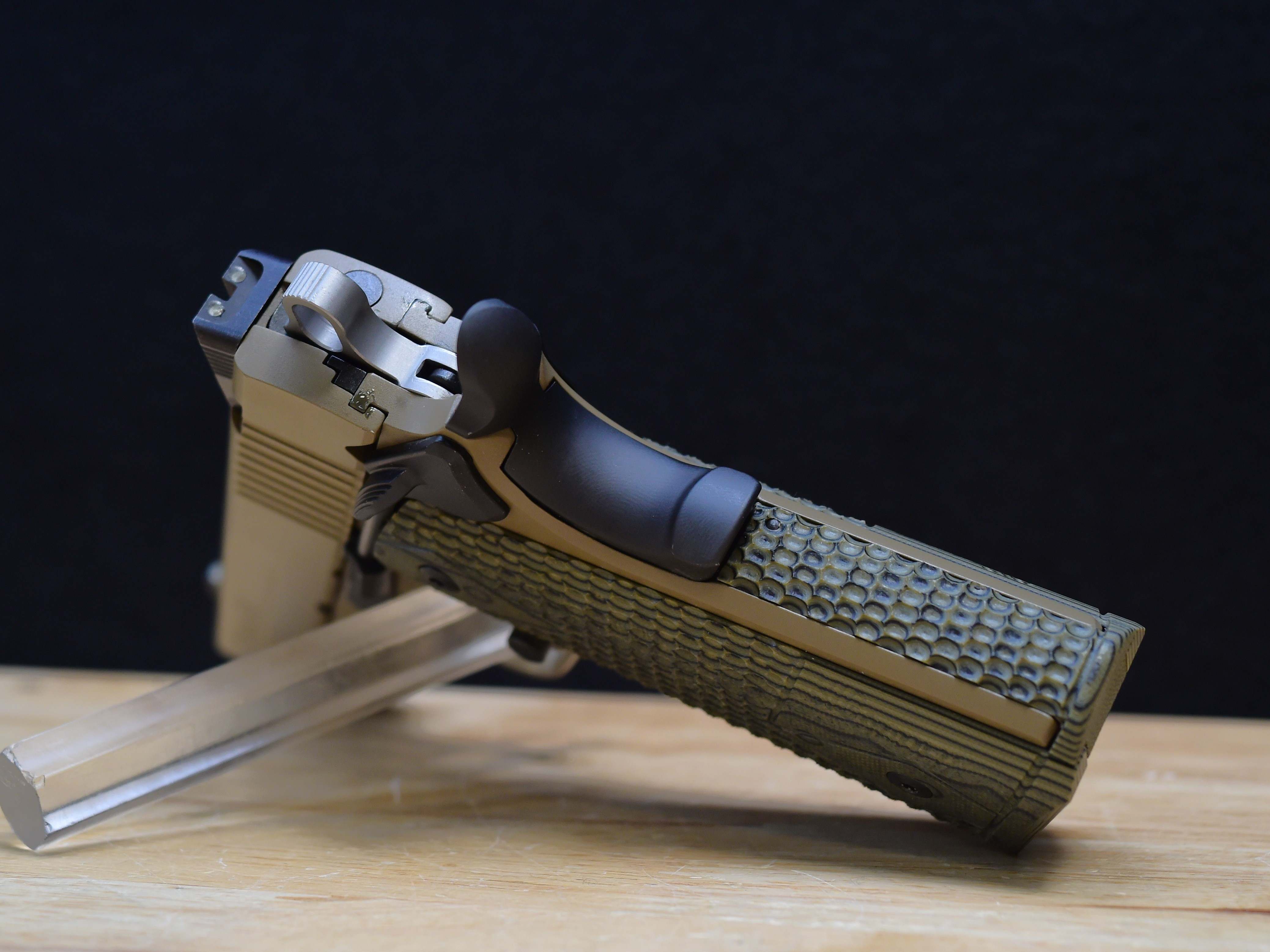 Sig Sauer 1911 Scorpion Carry - .45 ACP - OG Case & More - FDE M1911 - C-img-6