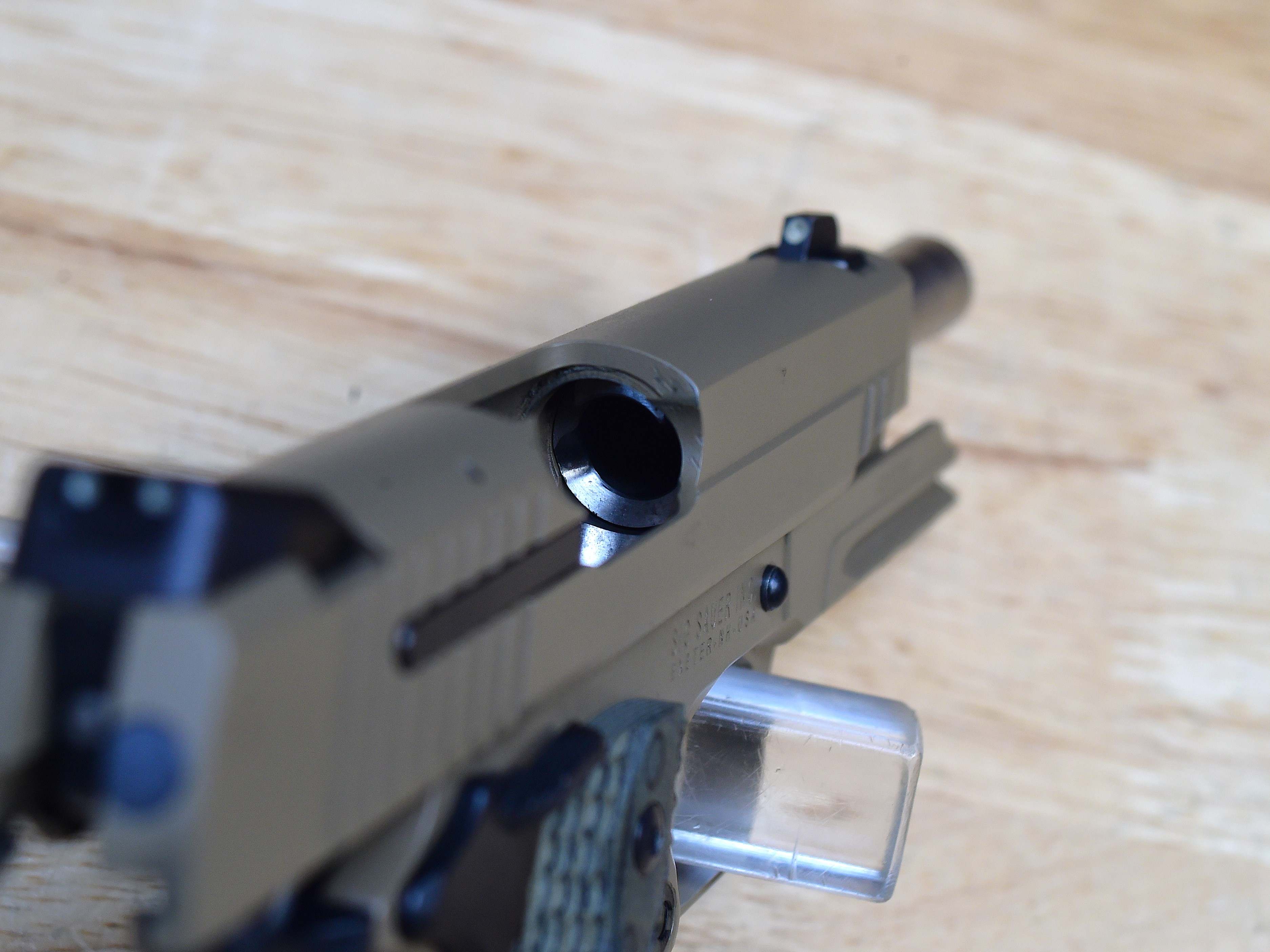 Sig Sauer 1911 Scorpion Carry - .45 ACP - OG Case & More - FDE M1911 - C-img-17
