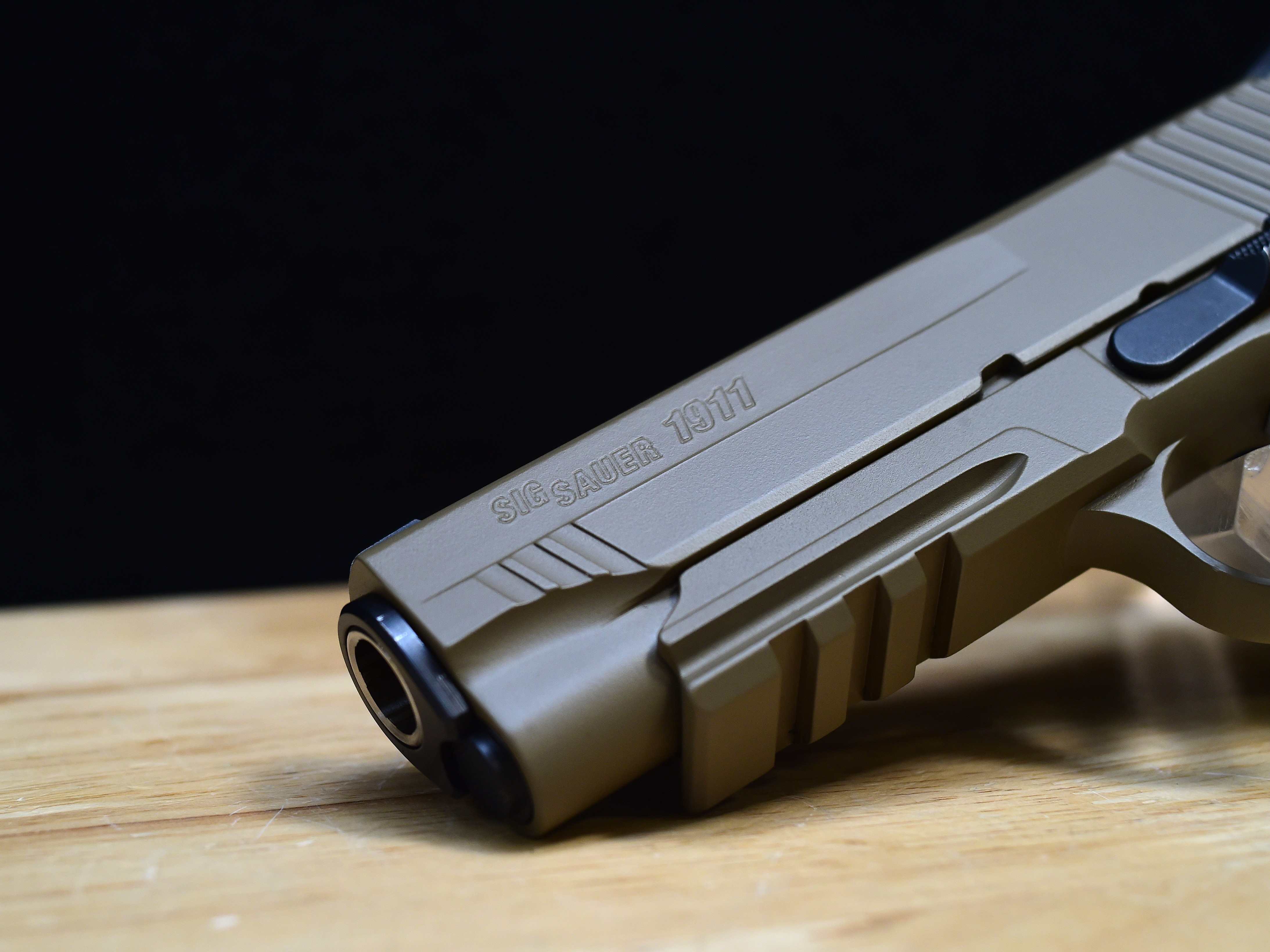 Sig Sauer 1911 Scorpion Carry - .45 ACP - OG Case & More - FDE M1911 - C-img-22