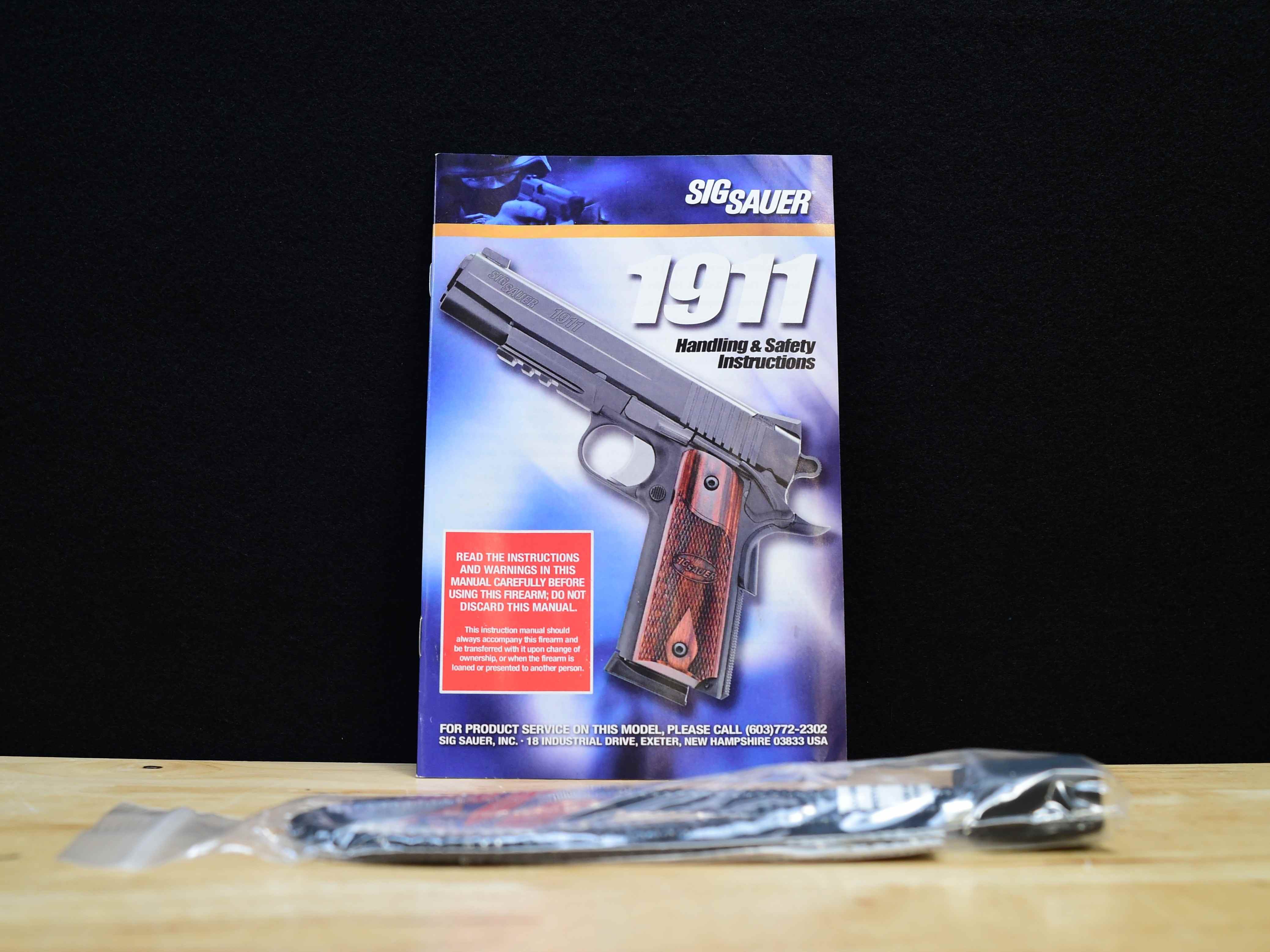 Sig Sauer 1911 Scorpion Carry - .45 ACP - OG Case & More - FDE M1911 - C-img-27