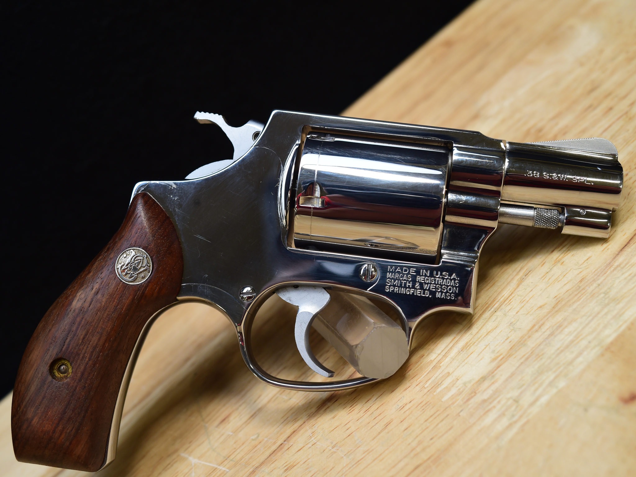 Smith & Wesson Model 60 Chiefs Special - .38 SPL - w/ Unfluted Cylinder - C-img-11