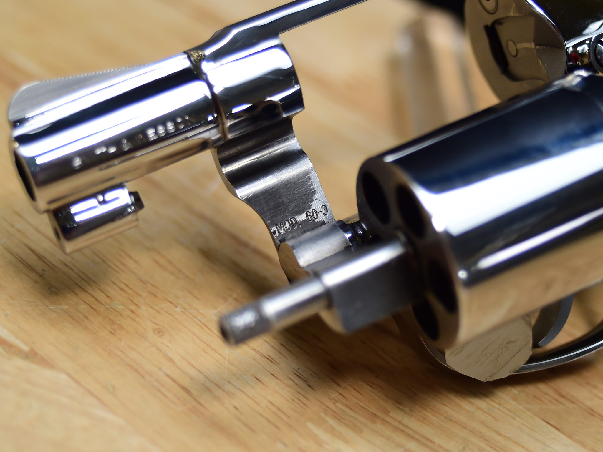Smith & Wesson Model 60 Chiefs Special - .38 SPL - w/ Unfluted Cylinder - C-img-22