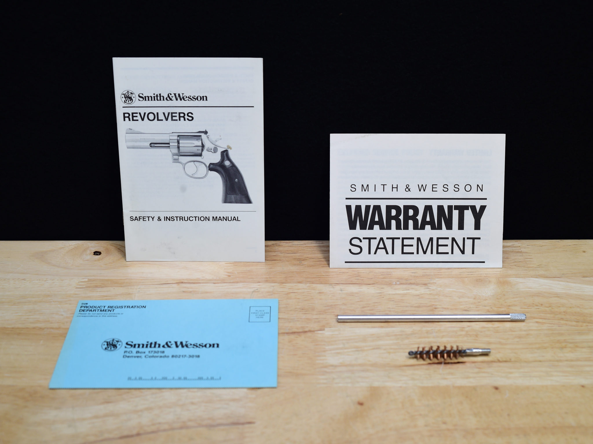 Smith & Wesson Model 60 Chiefs Special - .38 SPL - w/ Unfluted Cylinder - C-img-26